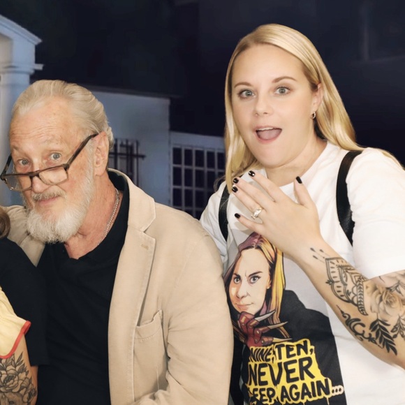 🤭Like this is you wanna come laugh at me🤭 - Picture 2 of 8